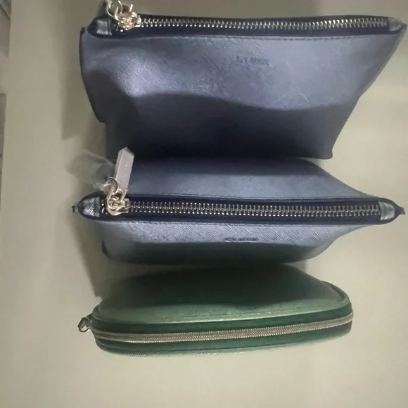 La Mer Make Up or Cosmetic travel bag - Picture 4 of 4